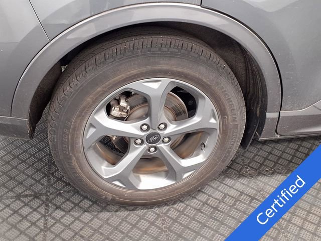 Certified 2023 Ford Escape ST-Line w/ Tech Pack #1 AWD/4WD image 9