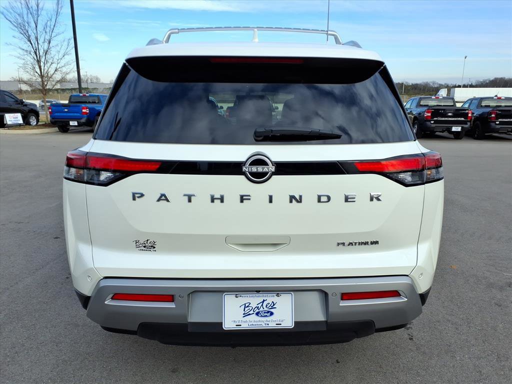 Used 2023 Nissan Pathfinder Platinum image 4