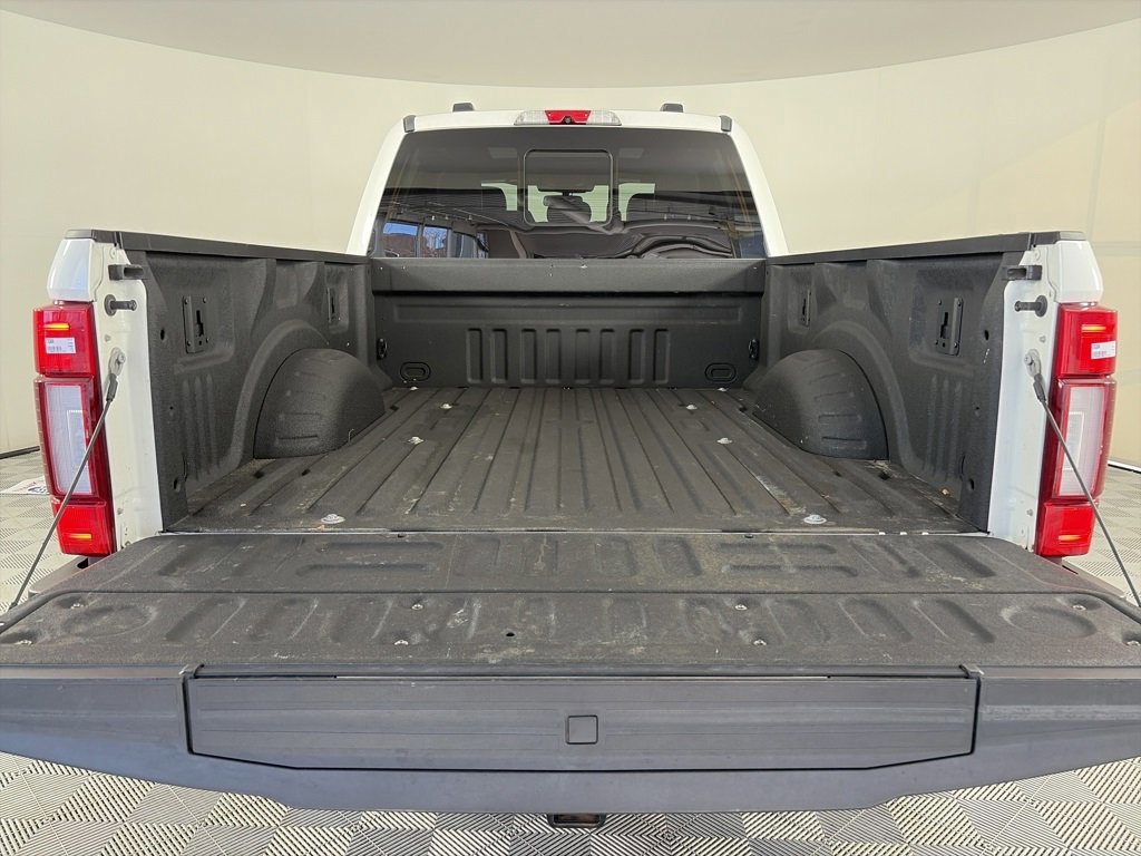 Certified 2022 Ford F350 Platinum w/ FX4 Off-Road Package image 28
