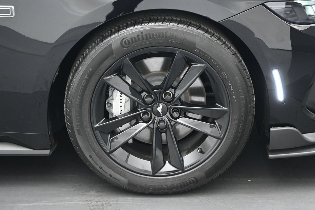 Certified 2025 Ford Mustang GT RWD image 21