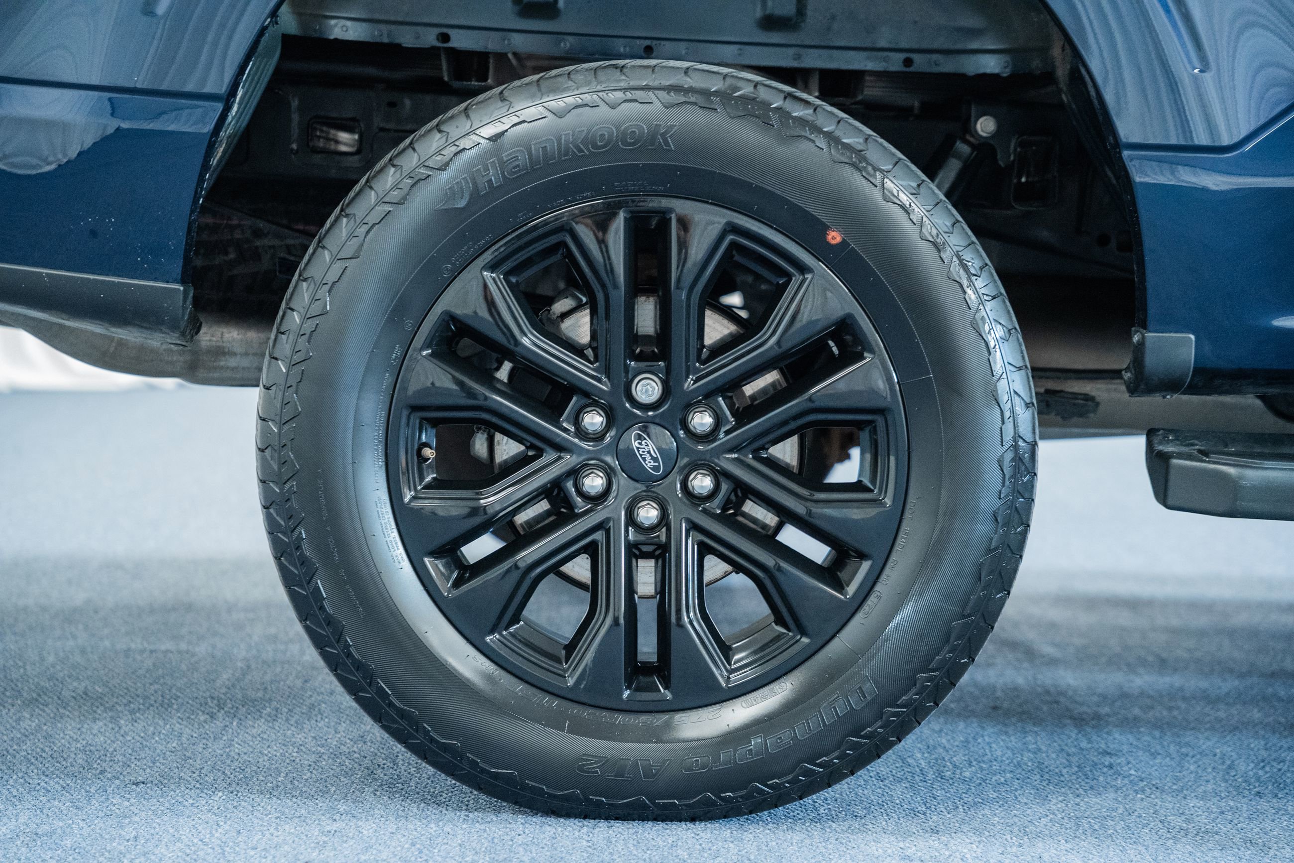 Certified 2024 Ford F150 Lariat w/ Equipment Group 502A High image 19