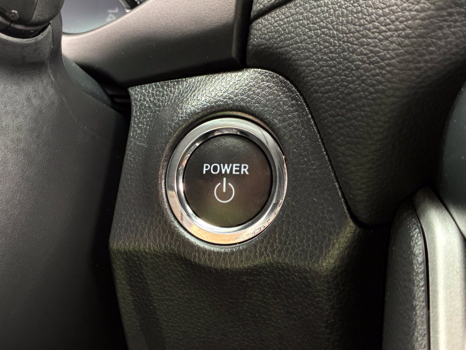 Used 2023 Toyota RAV4 XLE AWD/4WD image 20