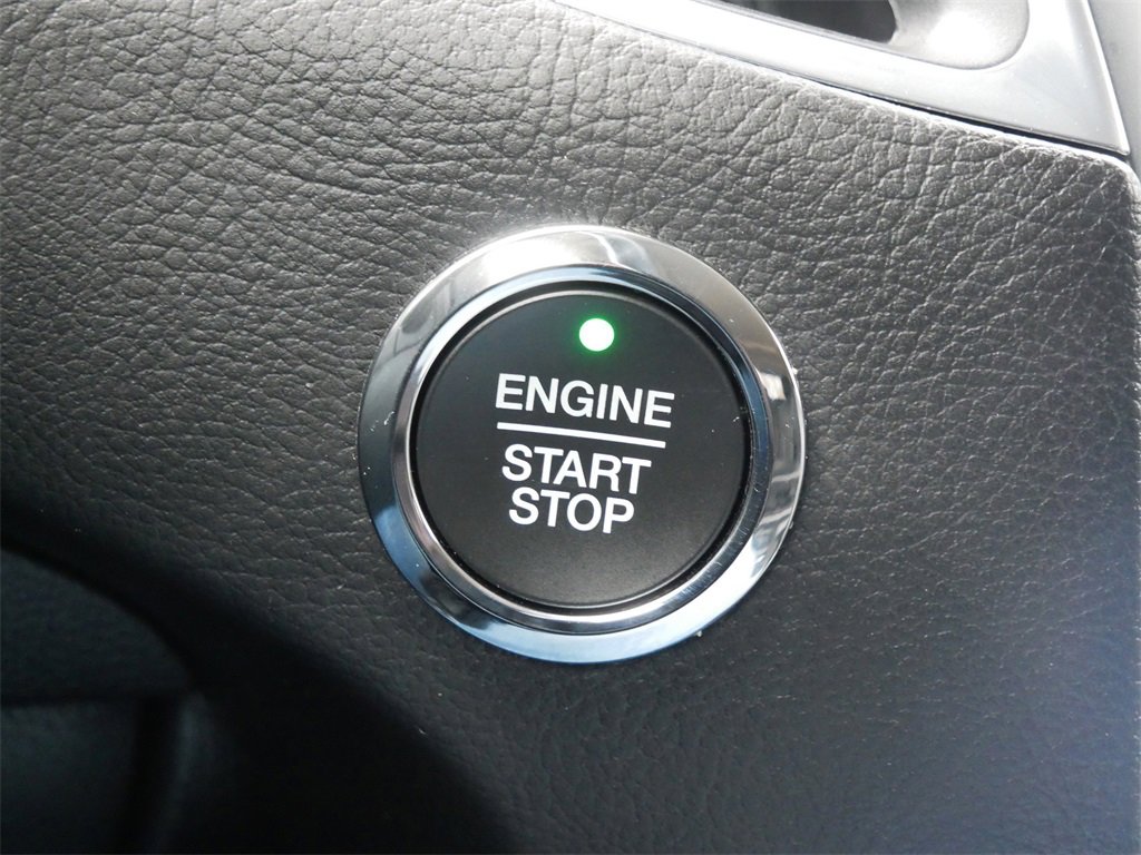 Certified 2022 Ford Edge Titanium w/ Class II Trailer Tow Package image 21