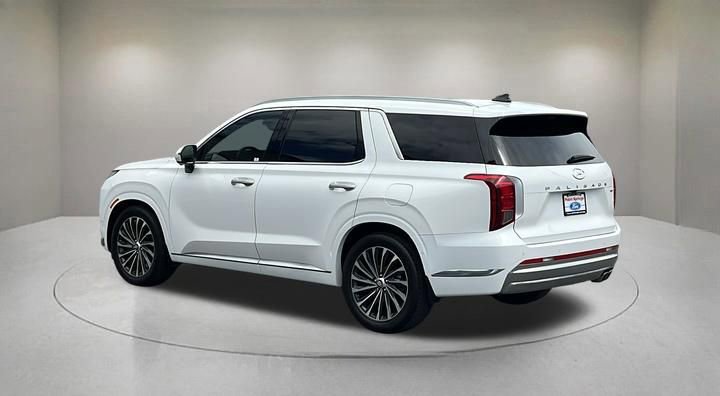 Used 2023 Hyundai Palisade Calligraphy AWD/4WD image 3