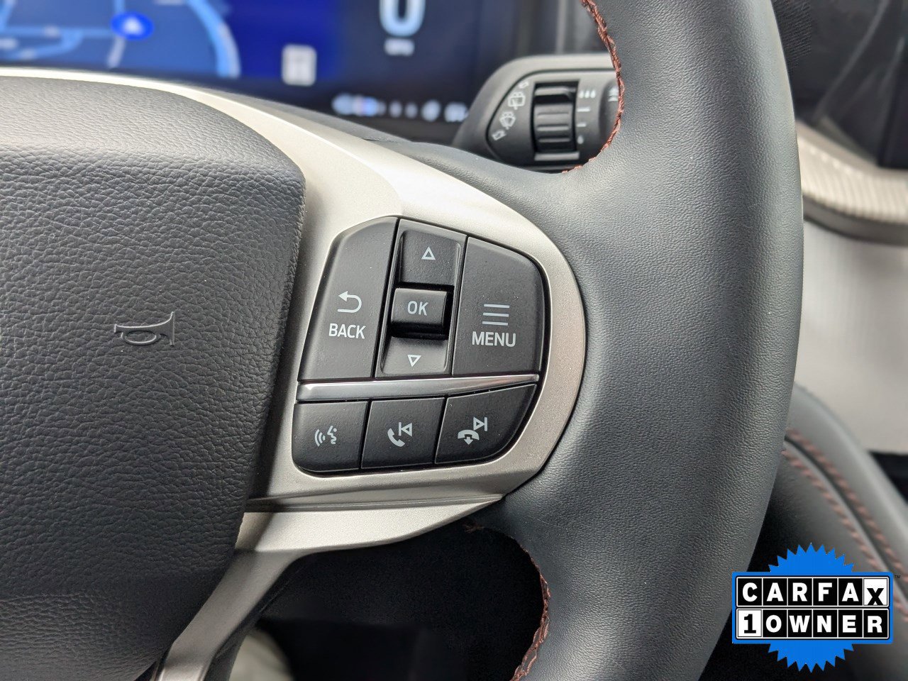 Certified 2025 Ford Explorer Active image 33