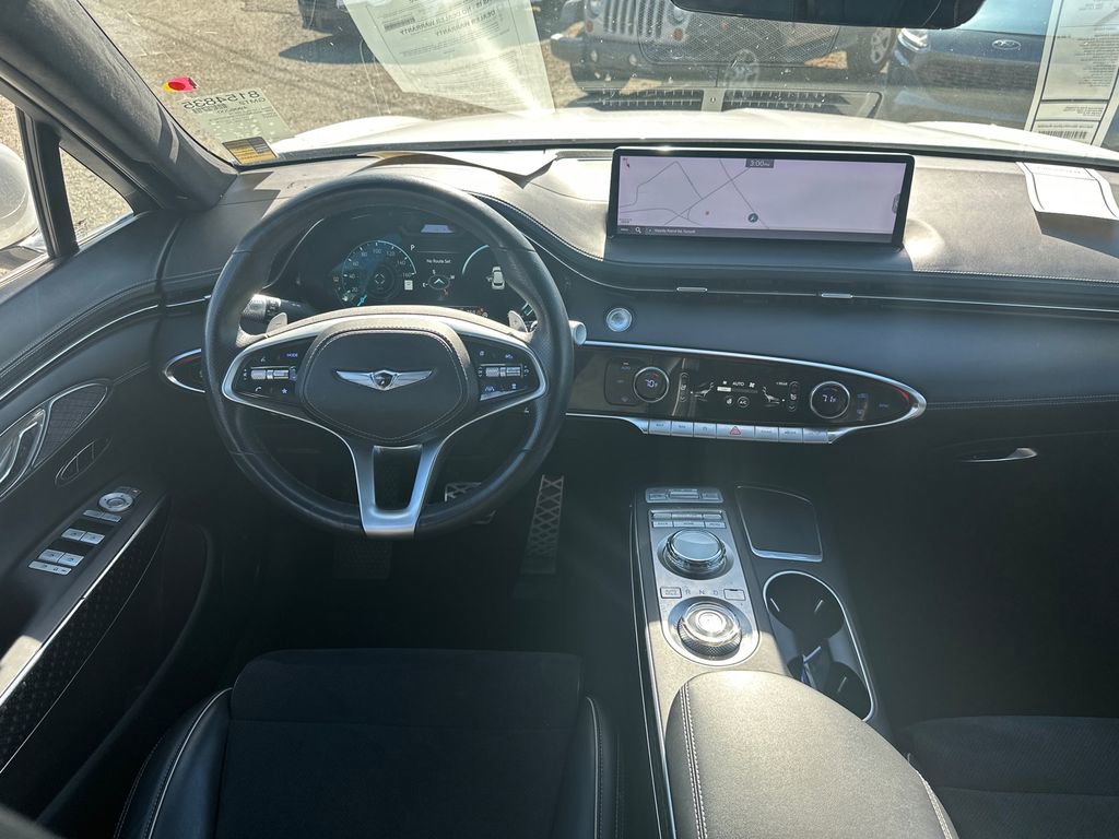 Used 2022 Genesis GV70 3.5T Sport w/ Sport Prestige Package AWD/4WD image 21