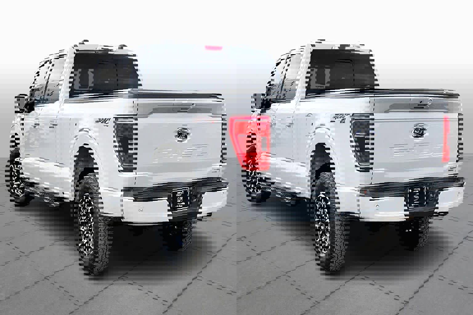 Certified 2023 Ford F150 XLT w/ Equipment Group 302A High image 4