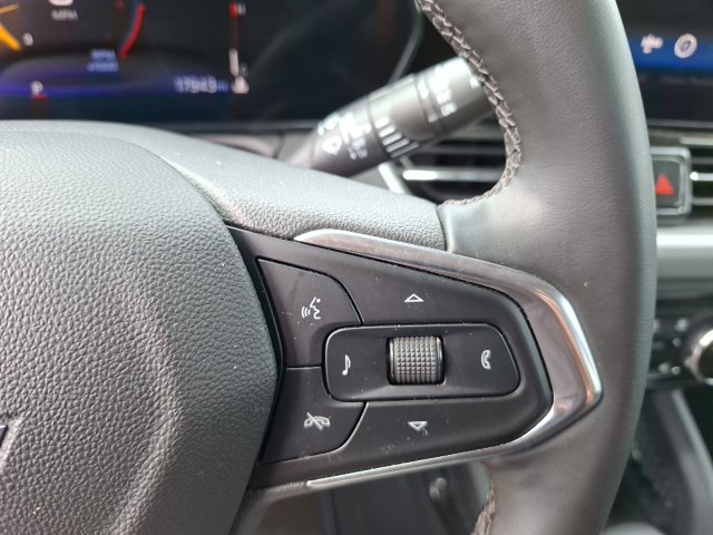 Used 2025 Chevrolet TrailBlazer LT w/ Convenience Package FWD image 20