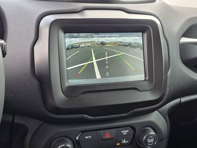 Used 2021 Jeep Renegade Latitude FWD image 11