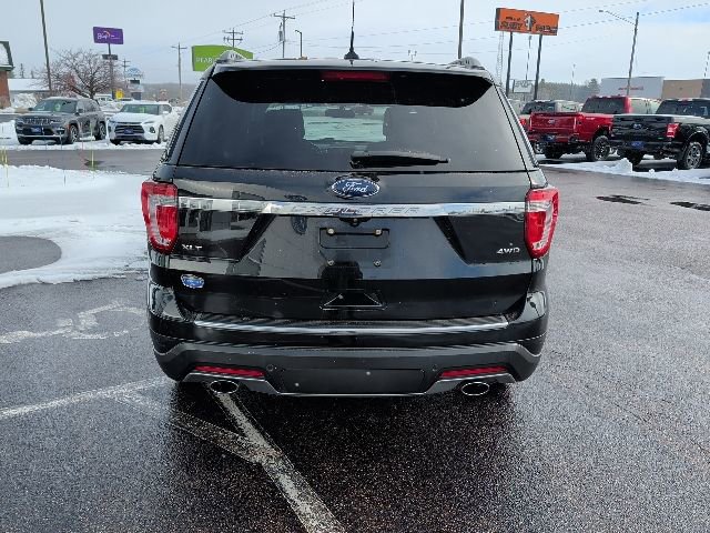 Certified 2018 Ford Explorer XLT w/ Equipment Group 202A image 4