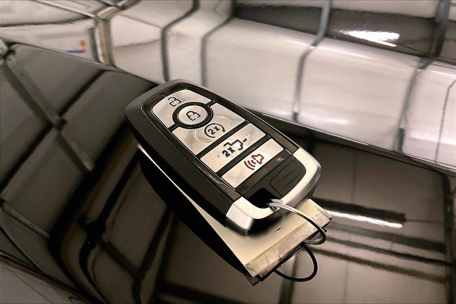 Certified 2022 Ford F150 XLT w/ Equipment Group 302A High image 9