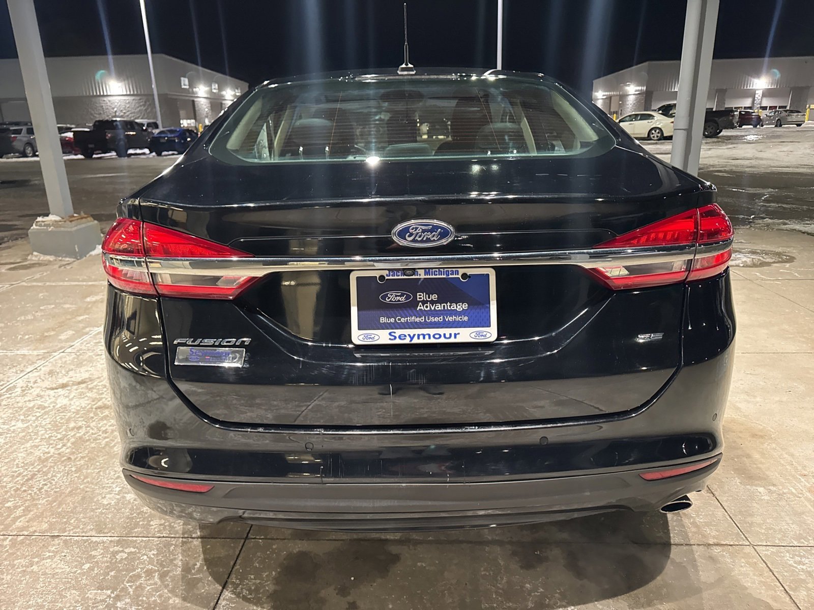 Certified 2018 Ford Fusion SE image 3