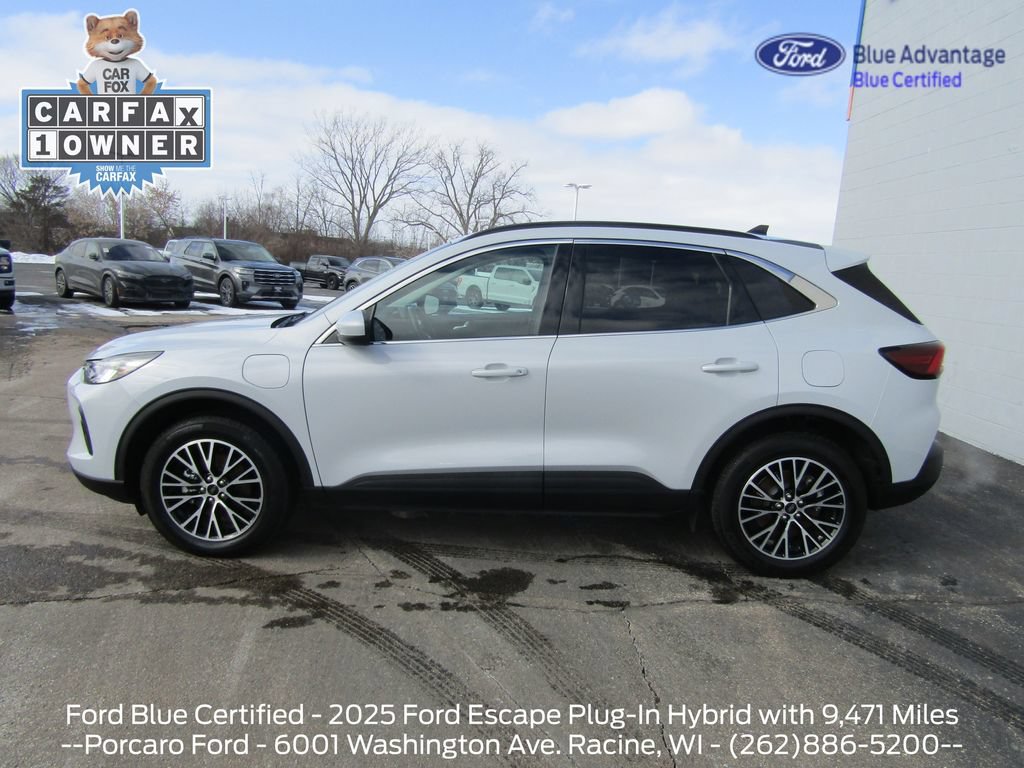 Certified 2025 Ford Escape SE FWD image 2