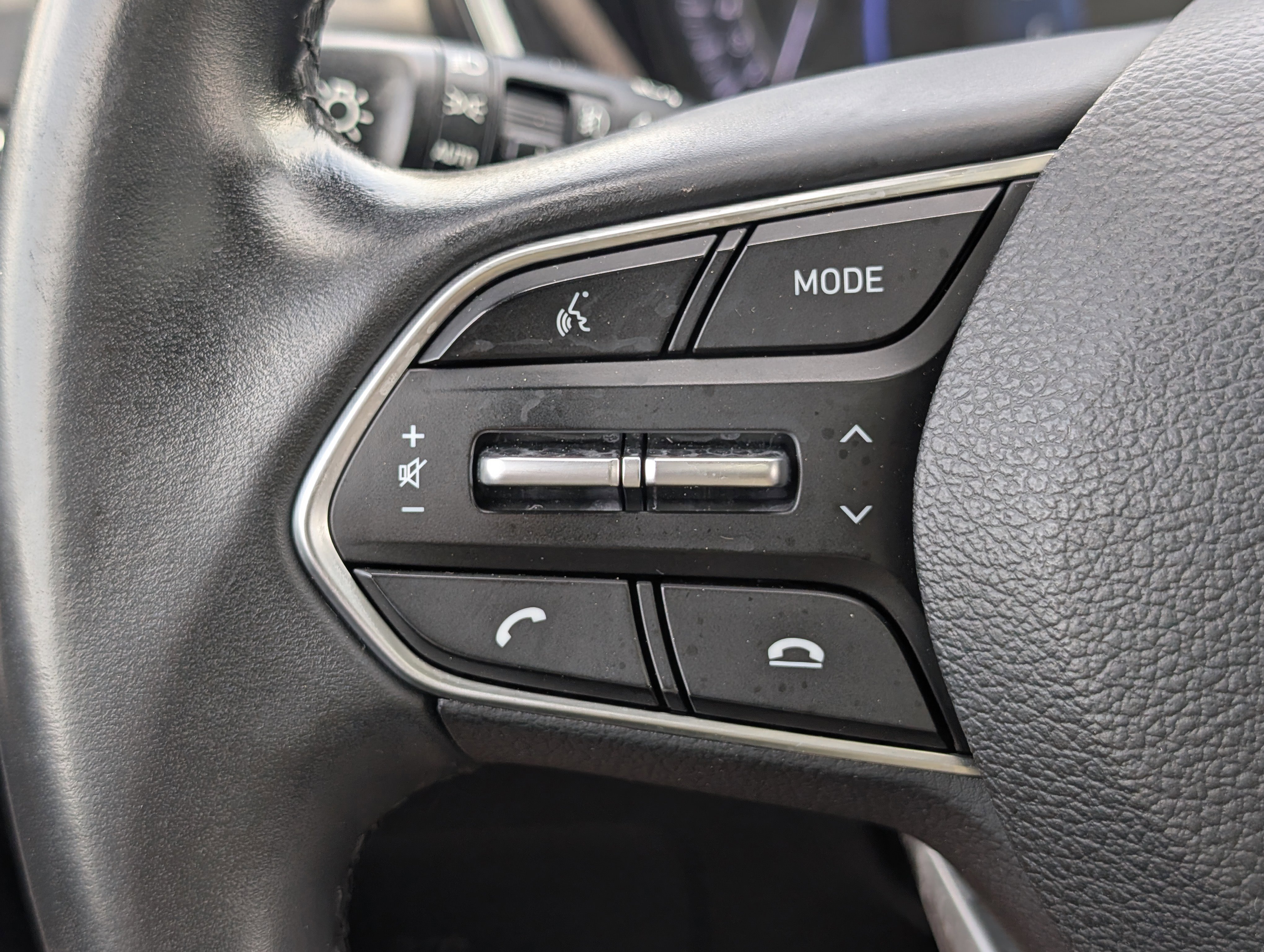 Used 2019 Hyundai Santa Fe Limited FWD image 22