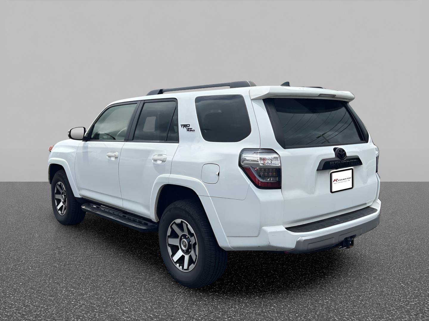 Used 2021 Toyota 4Runner TRD Off-Road Premium w/ Moonroof Package AWD/4WD image 4