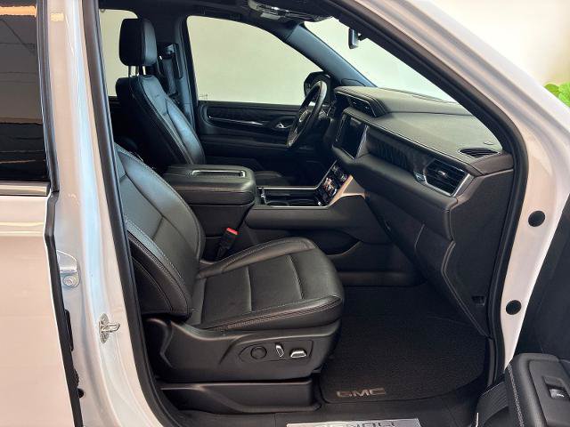 Used 2023 GMC Yukon XL Denali w/ Max Trailering Package AWD/4WD image 6