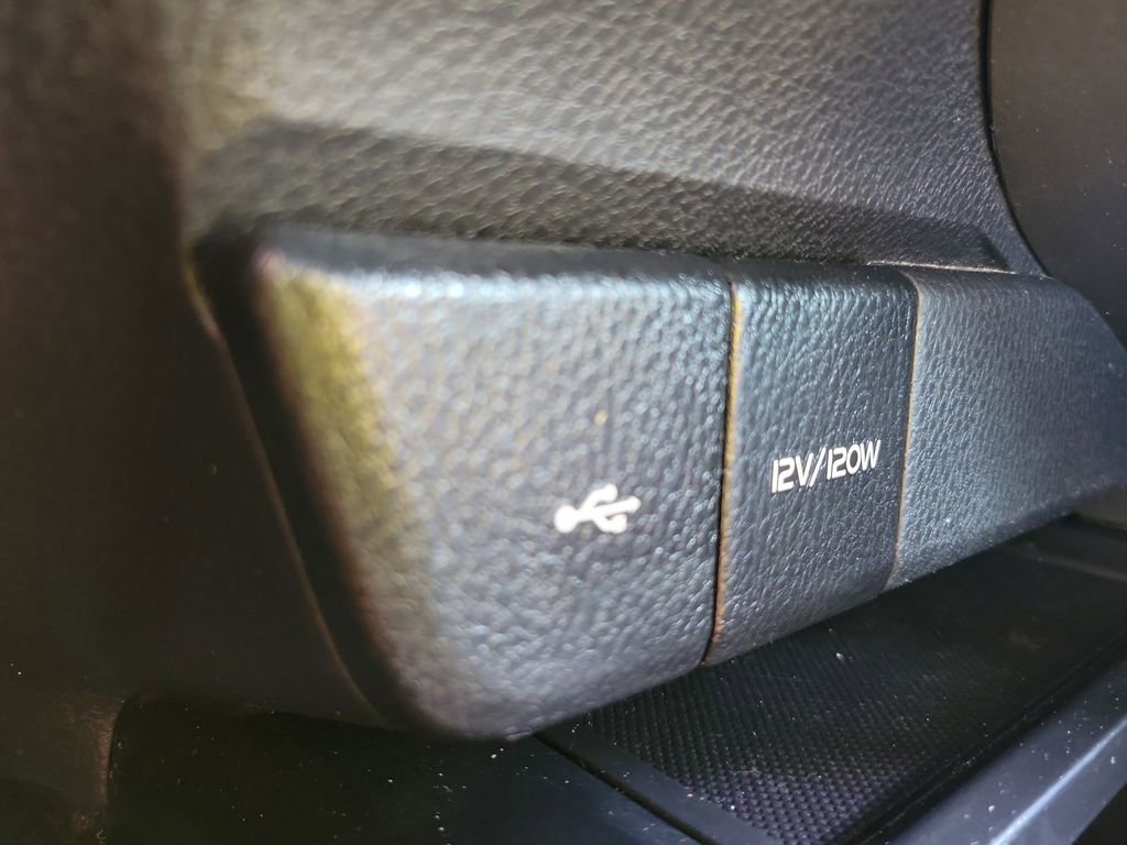 Used 2020 Toyota Camry SE FWD image 28