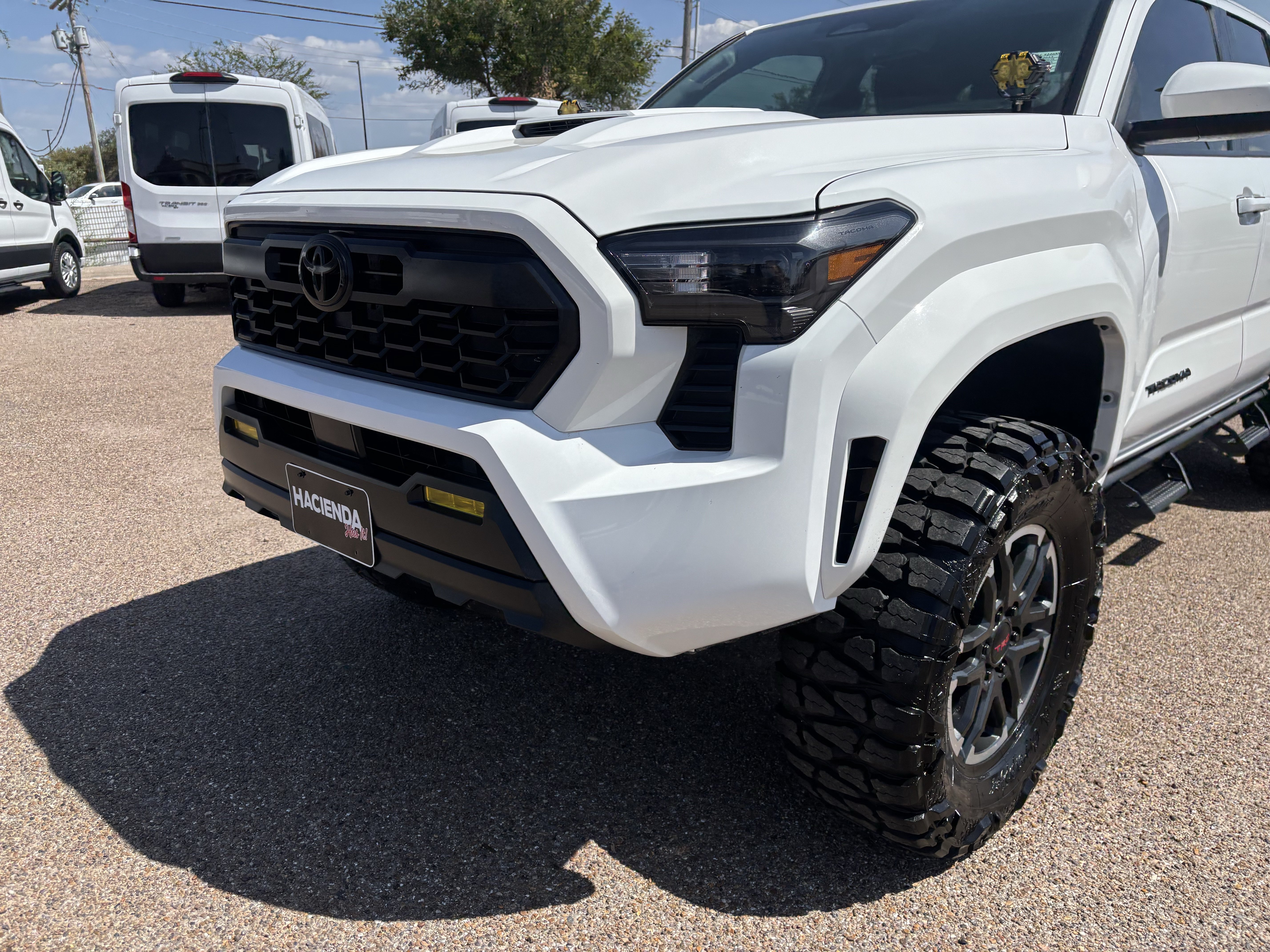 Used 2025 Toyota Tacoma TRD Sport AWD/4WD image 7
