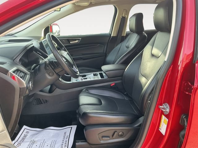 Certified 2022 Ford Edge Titanium w/ Equipment Group 301A AWD/4WD image 9