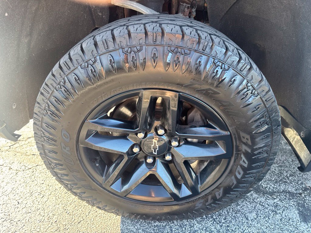 Used 2020 Chevrolet Silverado 1500 Custom Trail Boss AWD/4WD image 41