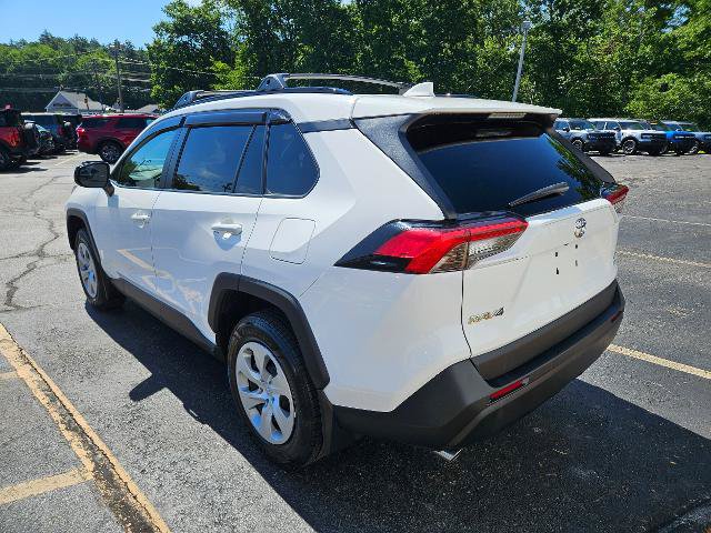 Used 2021 Toyota RAV4 LE w/ Carpet Mat Package (TMS) AWD/4WD image 7