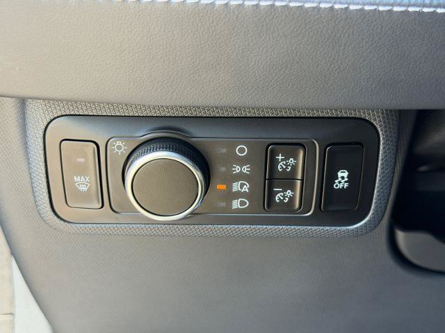 Certified 2025 Ford Mustang Mach-E Select w/ Comfort Package Lite RWD image 25