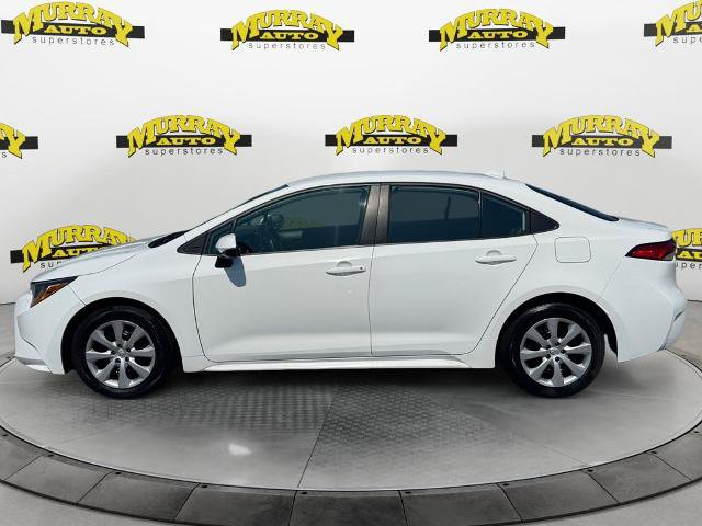 Used 2024 Toyota Corolla LE FWD image 2