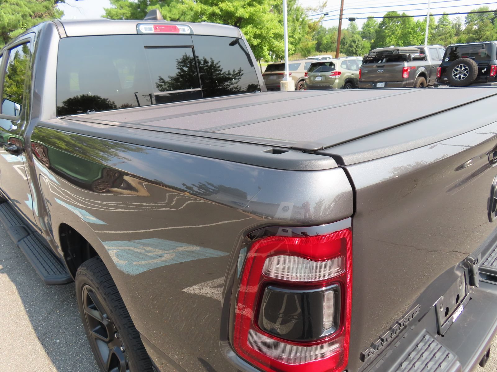 Used 2023 RAM 1500 Laramie AWD/4WD image 12