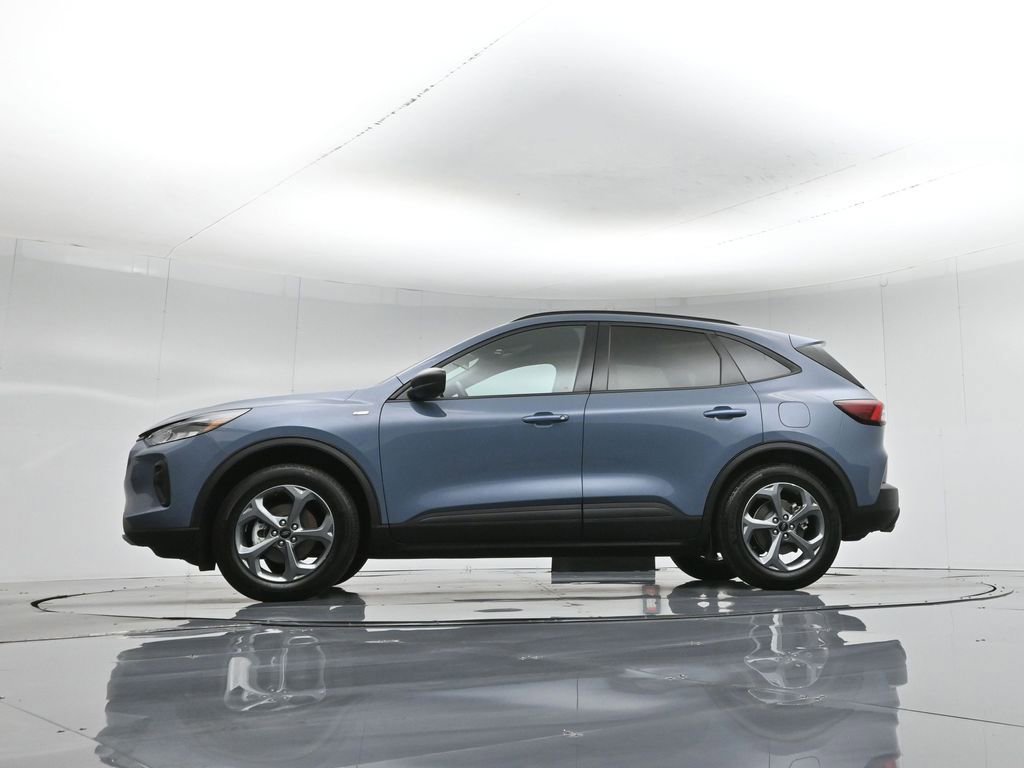 Certified 2025 Ford Escape ST-Line image 21