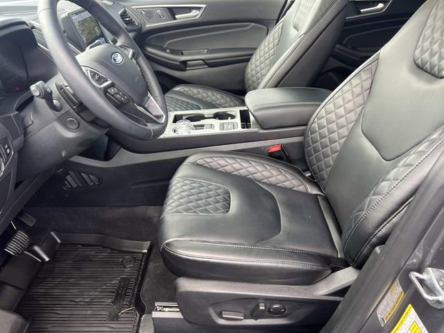 Certified 2024 Ford Edge Titanium w/ Equipment Group 301A AWD/4WD image 19