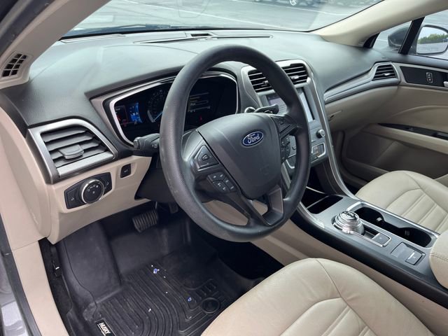 Certified 2019 Ford Fusion SE FWD image 12