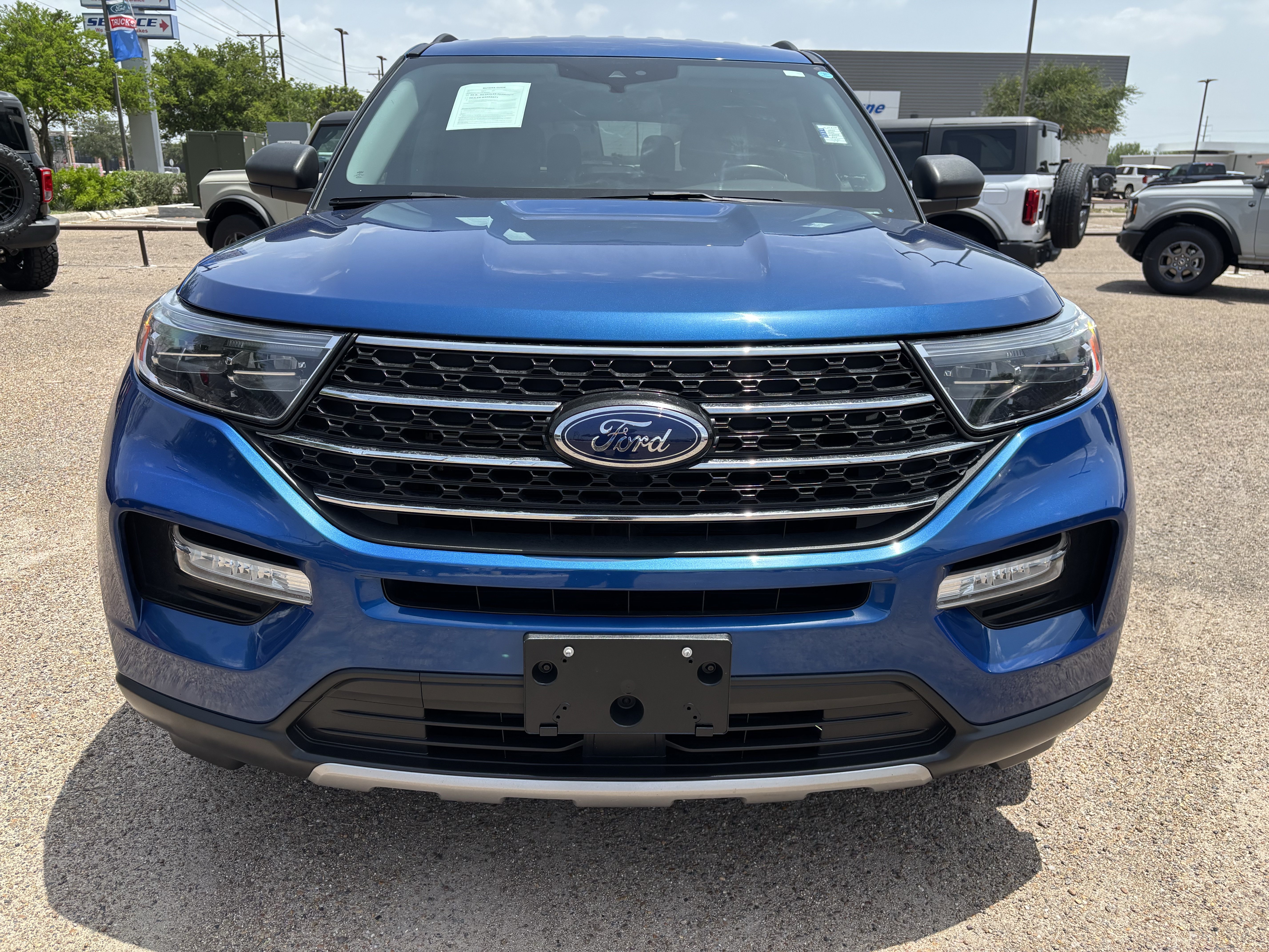 Certified 2022 Ford Explorer XLT w/ Equipment Group 202A RWD image 9