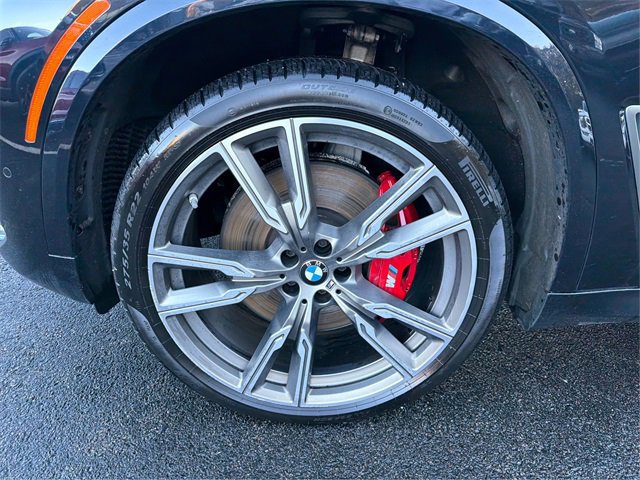 Used 2021 BMW X5 M50i w/ Executive Package image 15