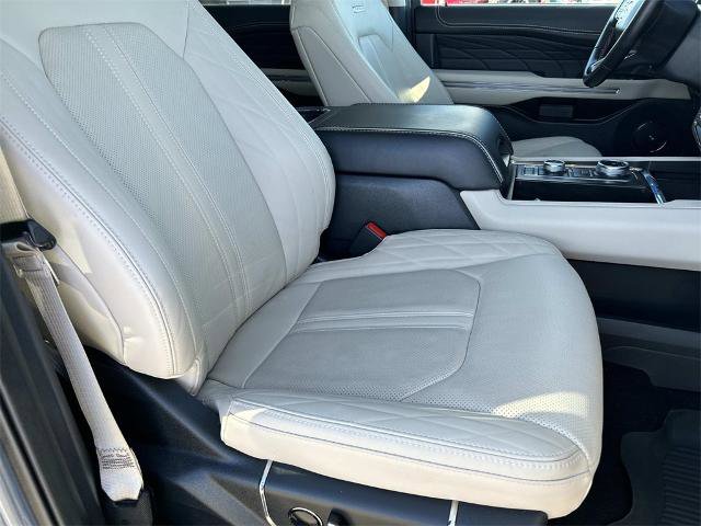 Certified 2022 Ford Expedition Max Platinum image 26