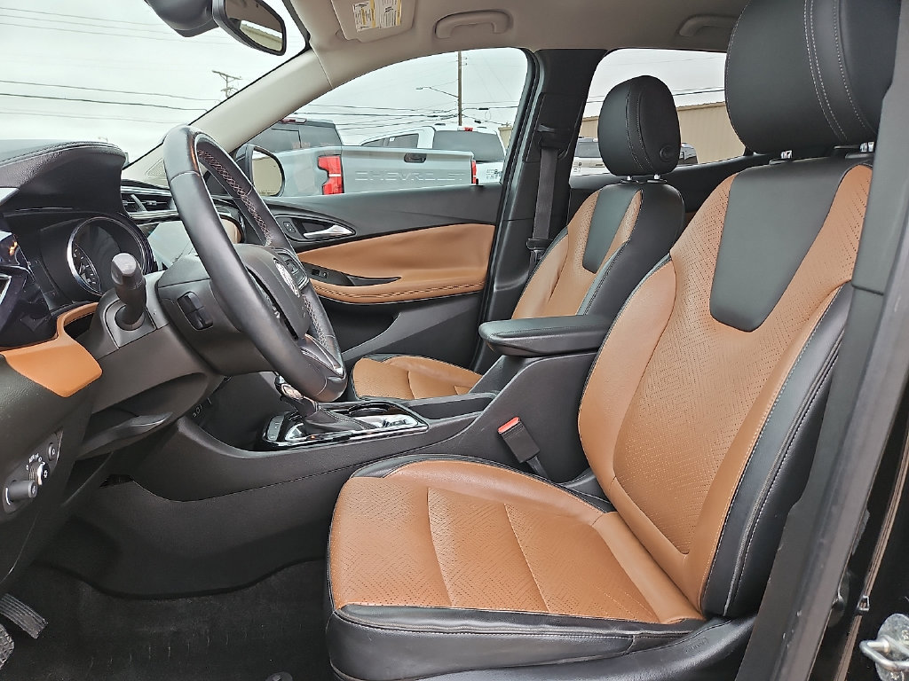 Used 2021 Buick Encore GX Essence w/ Sport Touring Package FWD image 18