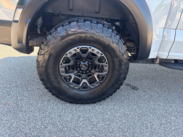 Certified 2024 Ford F150 Raptor w/ Equipment Group 803A Raptor R AWD/4WD image 15