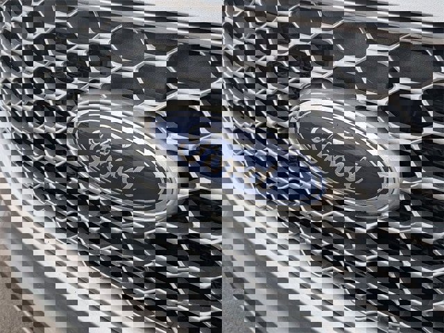 Certified 2024 Ford Edge SEL image 9