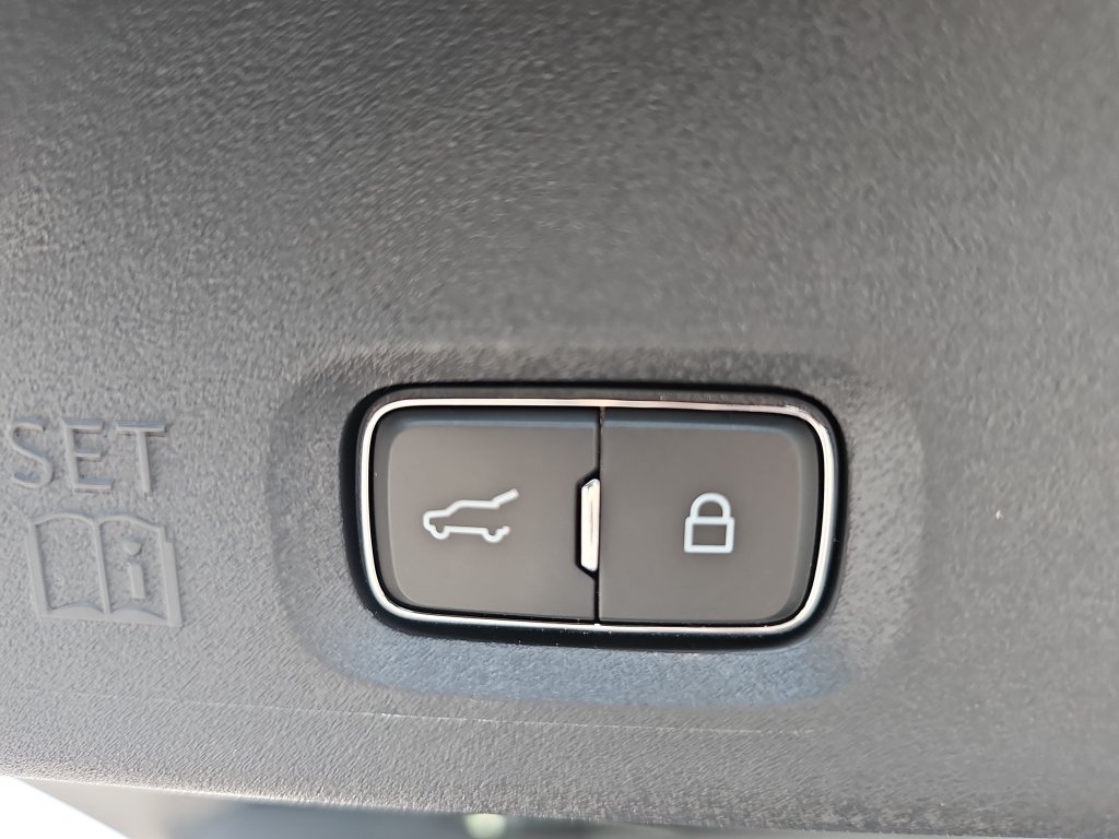 Certified 2025 Ford Expedition King Ranch AWD/4WD image 13