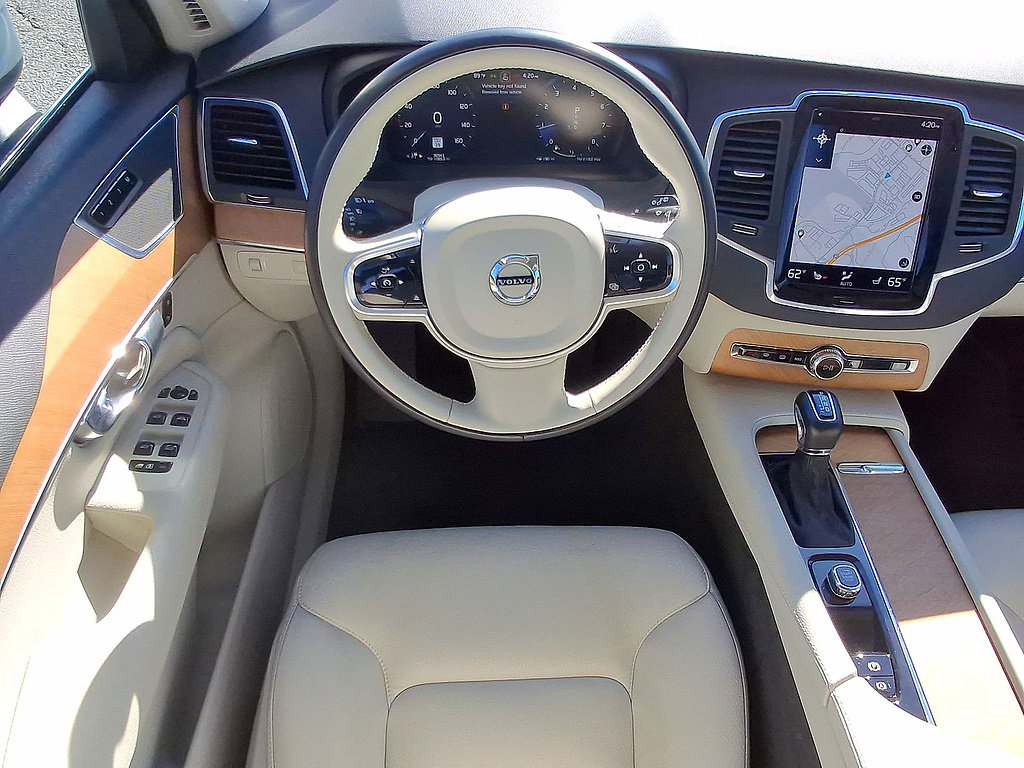 Used 2022 Volvo XC90 T6 Momentum w/ Climate Package AWD/4WD image 27