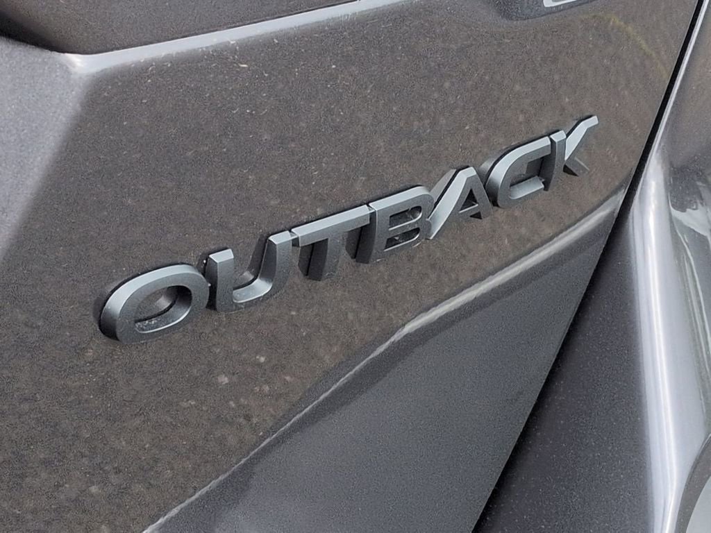 Used 2025 Subaru Outback Onyx Edition AWD/4WD image 27