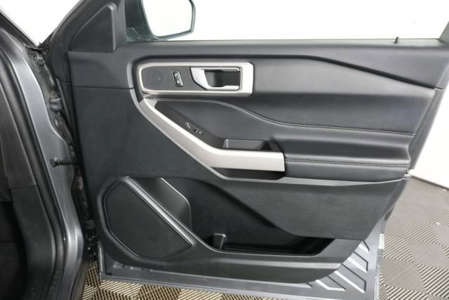 Certified 2024 Ford Explorer XLT w/ Equipment Group 202A image 28