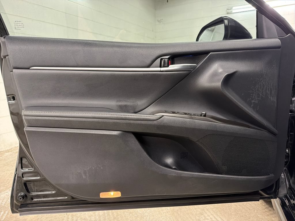 Used 2024 Toyota Camry XSE FWD image 16