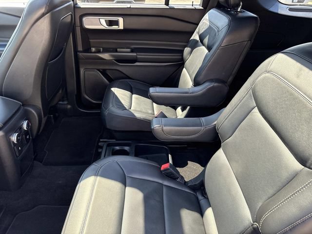 Certified 2020 Ford Explorer Limited w/ Class III Trailer Tow Package RWD image 18