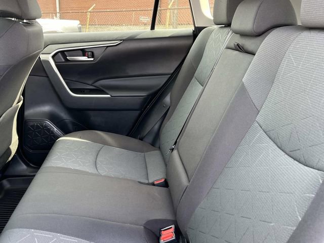 Used 2024 Toyota RAV4 XLE image 20
