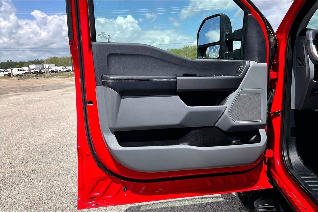 Certified 2025 Ford F350 XLT AWD/4WD image 15