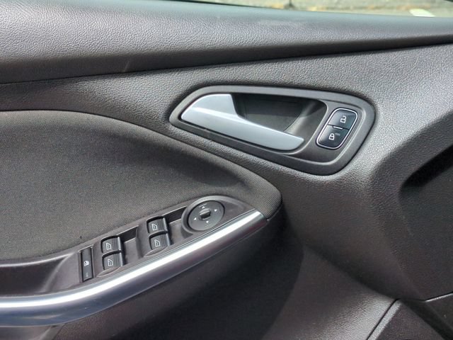 Certified 2017 Ford Focus ST w/ Equipment Group 401A FWD image 12