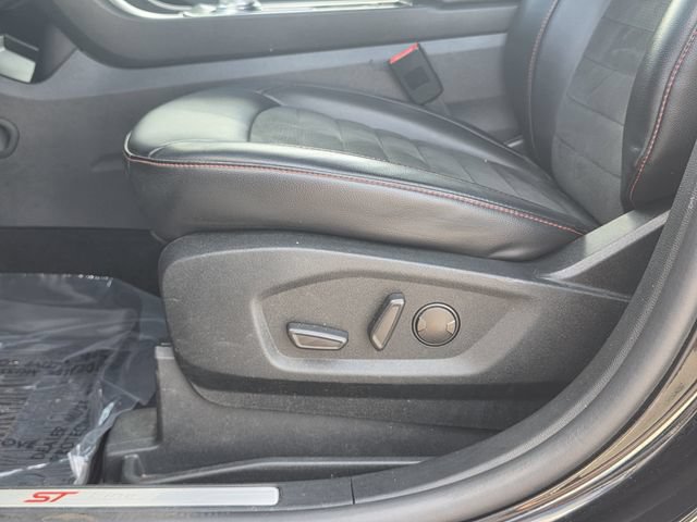 Certified 2022 Ford Edge ST-Line w/ Cargo Accessory Package AWD/4WD image 17