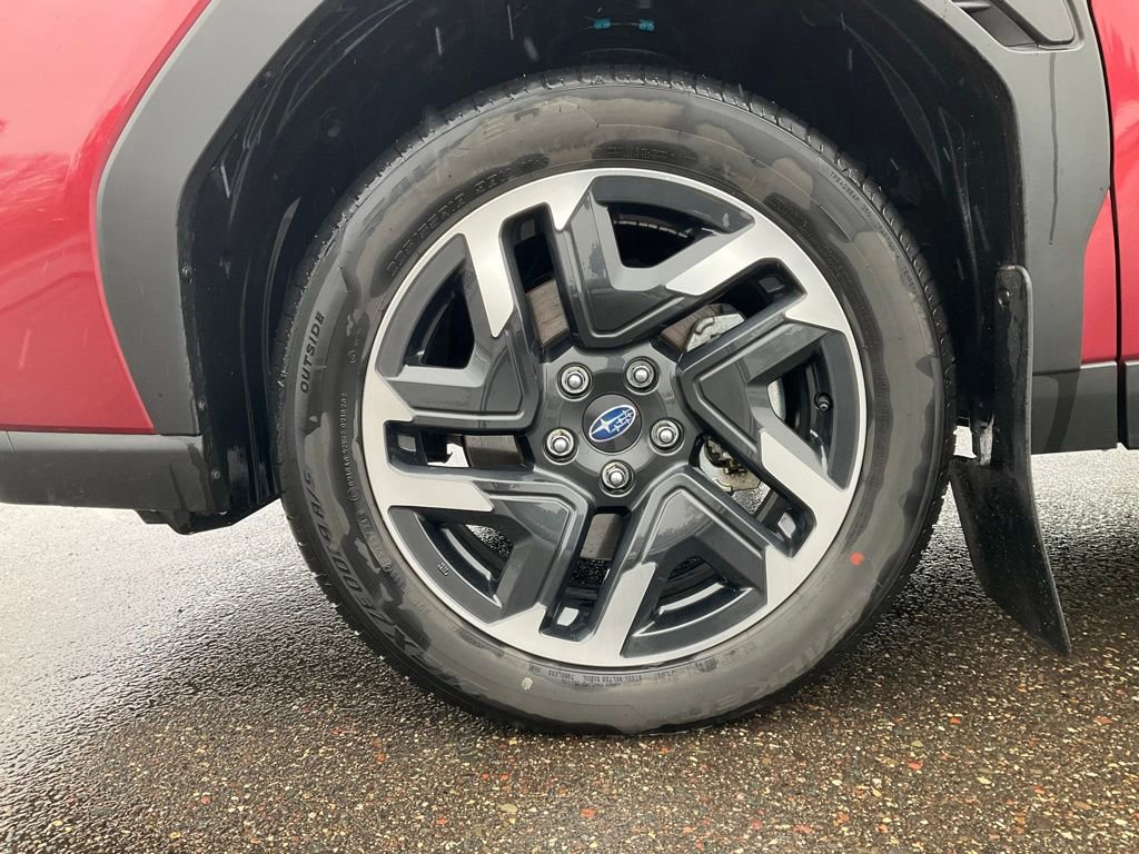 Used 2025 Subaru Forester Limited image 36