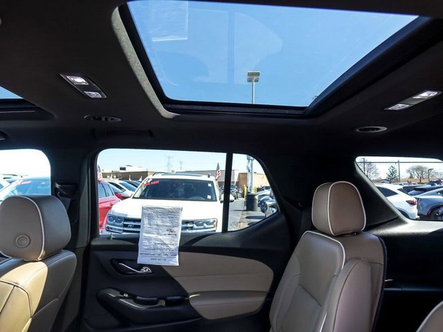 Used 2022 Chevrolet Traverse Premier AWD/4WD image 19