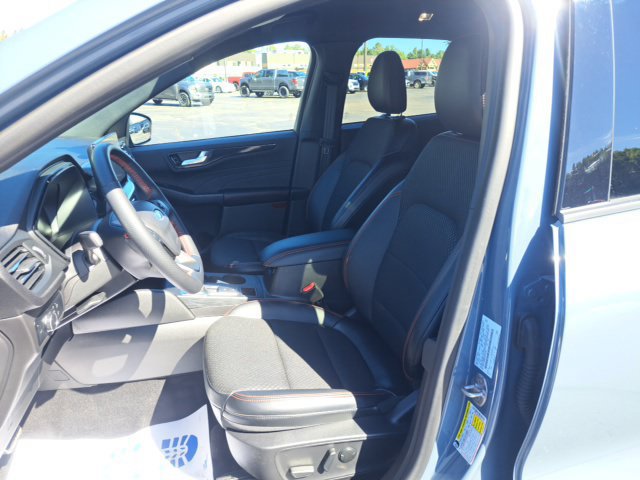 Certified 2024 Ford Escape ST-Line w/ Tech Pack #1 AWD/4WD image 10